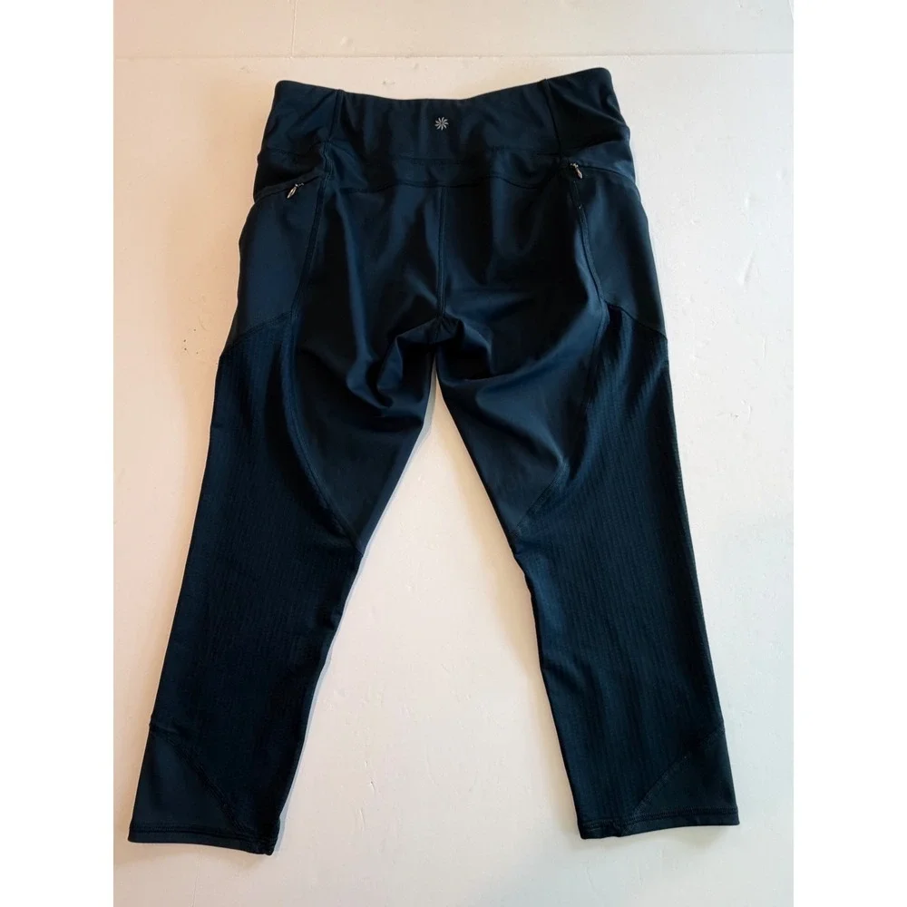 Athleta Be Free Leggings  Navy Blue Mesh Pockets Capri Large‎